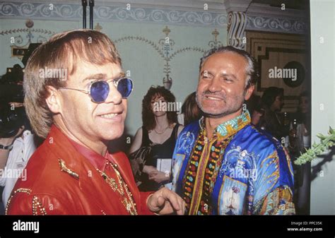 versace halála|elton john versace.